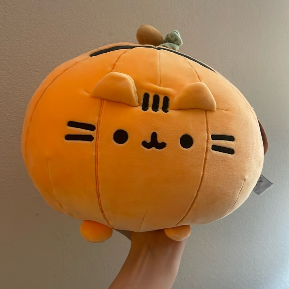 Jack-o’-lantern Pusheen